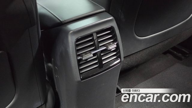Kia Niro 2023 — photo 28