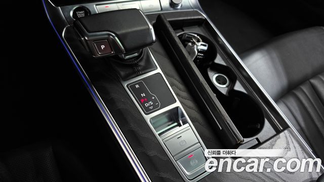 Audi A6 2022 — photo 12