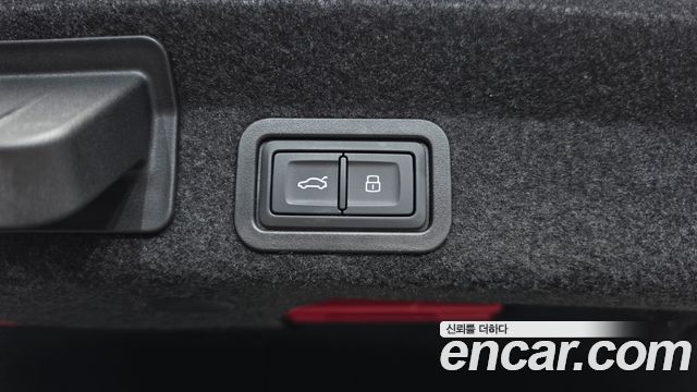 Audi A6 2022 — photo 23