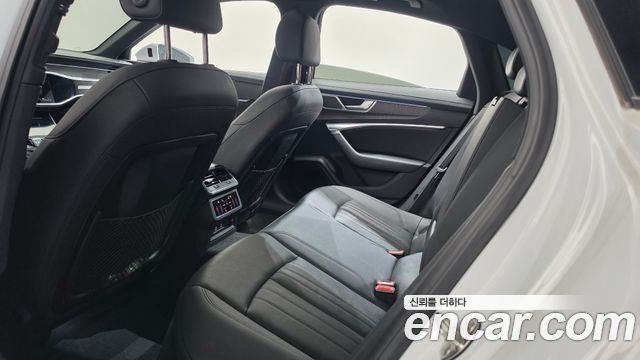 Audi A6 2022 — photo 25