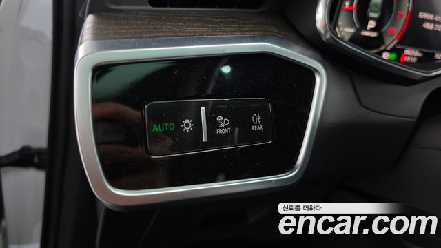 Audi A6 2022 — photo 27