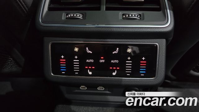 Audi A6 2022 — photo 31