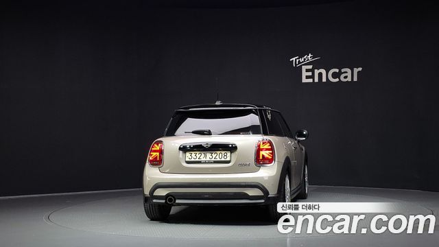 Mini Cooper 2023 — photo 4