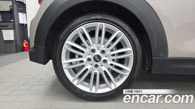 Mini Cooper 2023 — photo 5