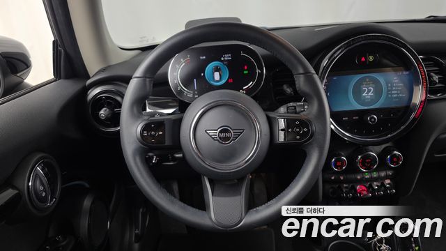 Mini Cooper 2023 — photo 19