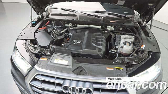 Audi Q5 2020 — photo 6