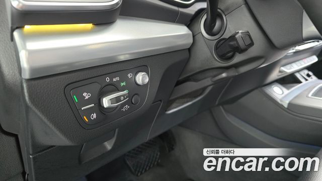 Audi Q5 2020 — photo 24