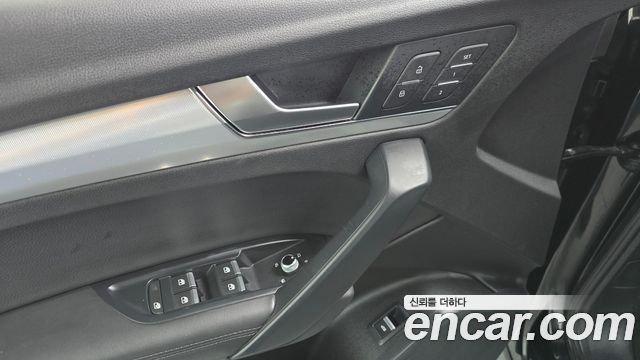 Audi Q5 2020 — photo 26