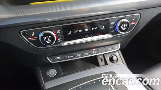Audi Q5 2020 — photo 29