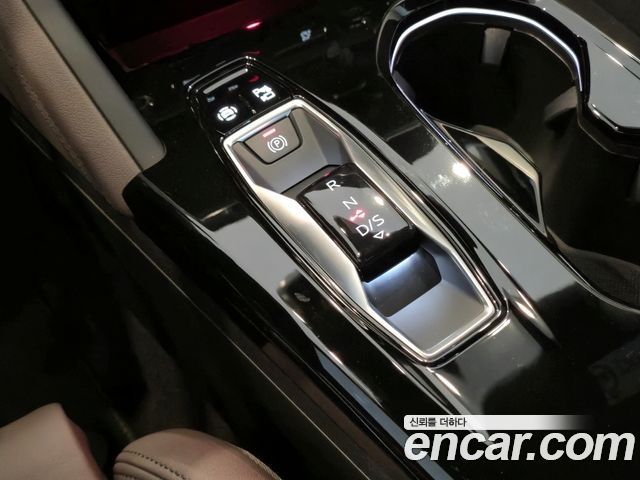 Audi Q5 2025 — photo 18