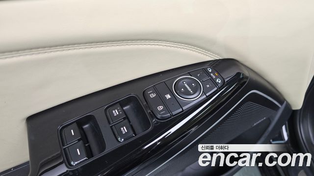 Kia K7 2016 — photo 36