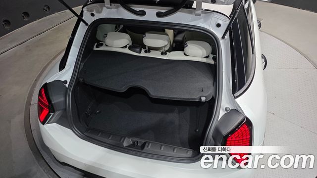 Mini Cooper 2025 — photo 30