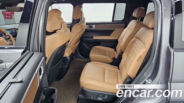 Hyundai Santafe 2025 — photo 17