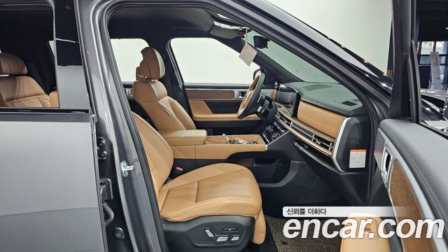 Hyundai Santafe 2025 — photo 18