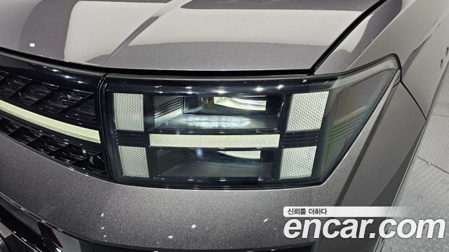 Hyundai Santafe 2025 — photo 8