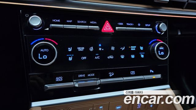 Hyundai Santafe 2025 — photo 30