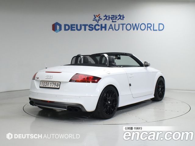 Audi TTS 2010 — photo 2