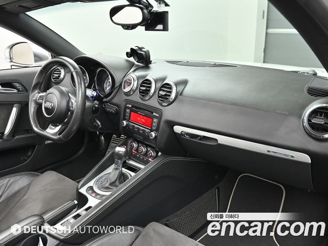 Audi TTS 2010 — photo 7