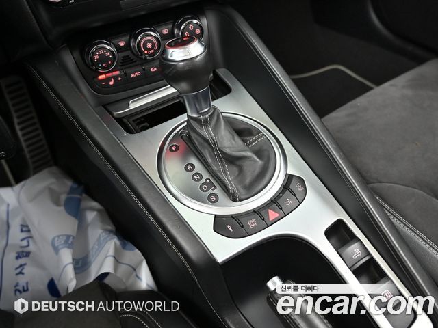 Audi TTS 2010 — photo 9