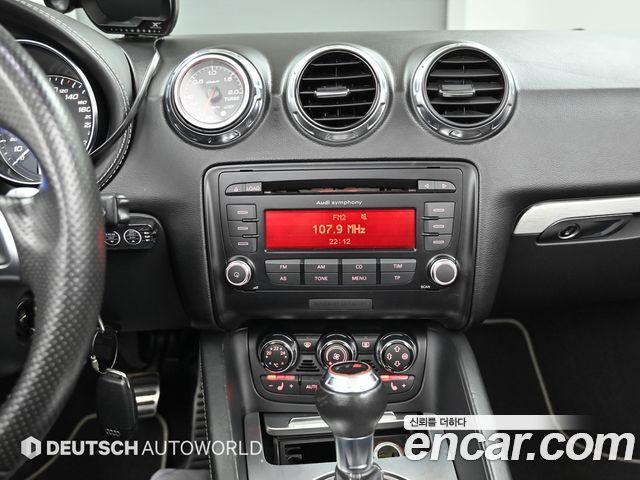 Audi TTS 2010 — photo 14