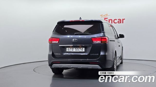 Kia Canival 2016 — photo 4