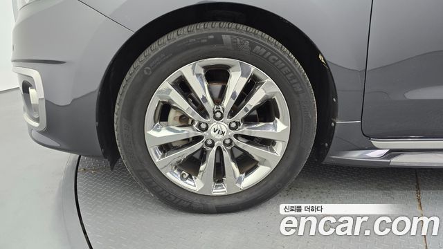 Kia Canival 2016 — photo 5