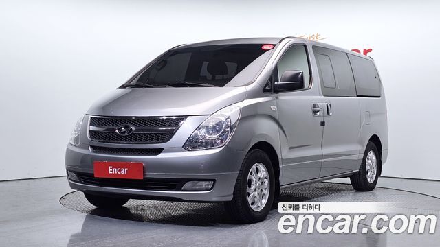 Hyundai Starex 2012 — photo 1
