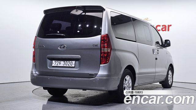 Hyundai Starex 2012 — photo 2