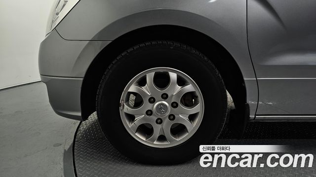 Hyundai Starex 2012 — photo 5