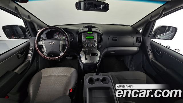 Hyundai Starex 2012 — photo 10