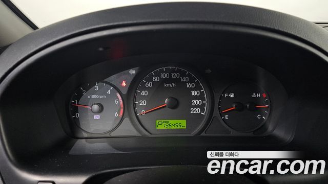 Hyundai Starex 2012 — photo 11