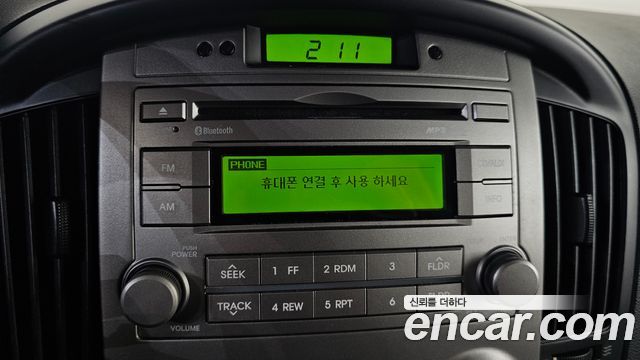 Hyundai Starex 2012 — photo 18