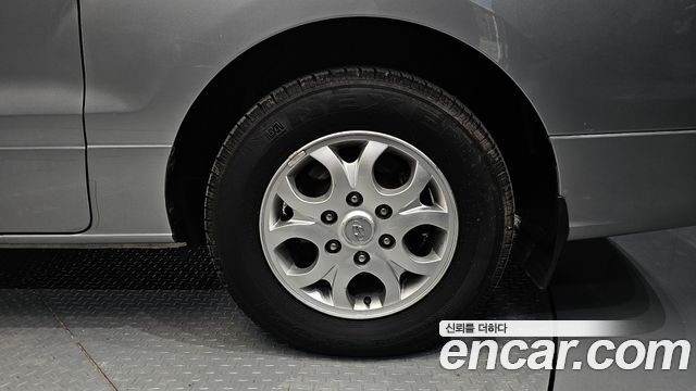 Hyundai Starex 2012 — photo 7