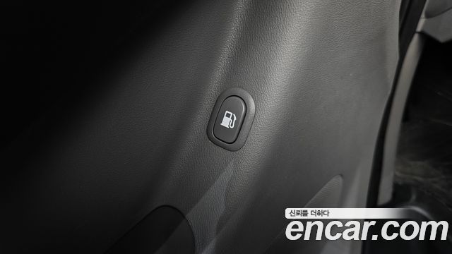 Hyundai Starex 2012 — photo 31