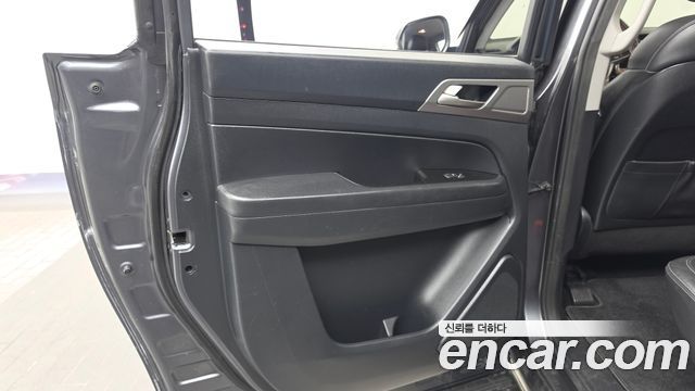 KG Mobility Rexton 2019 — photo 15