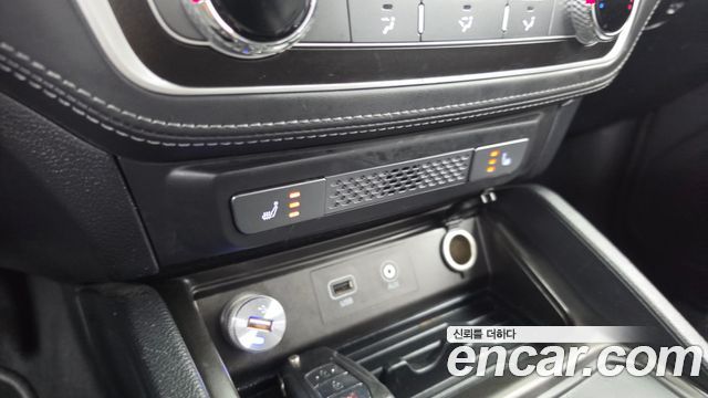 KG Mobility Rexton 2019 — photo 28