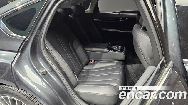 Genesis G80 2021 — photo 17