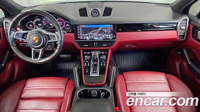 Porsche Cayenne 2022 — photo 7