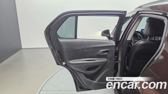 Chevrolet Korea Trax 2015 — photo 15