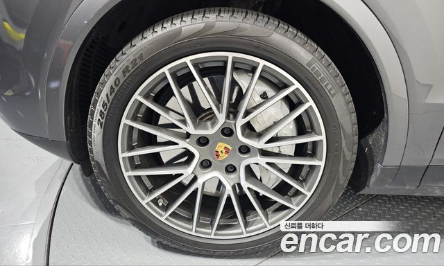 Porsche Cayenne 2020 — photo 5