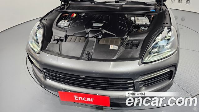 Porsche Cayenne 2020 — photo 6
