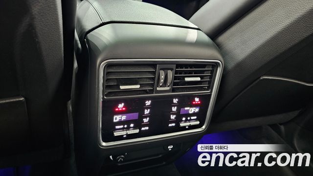 Porsche Cayenne 2020 — photo 23