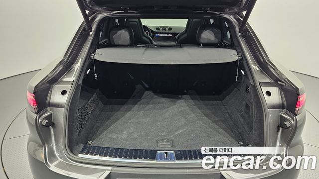 Porsche Cayenne 2020 — photo 32
