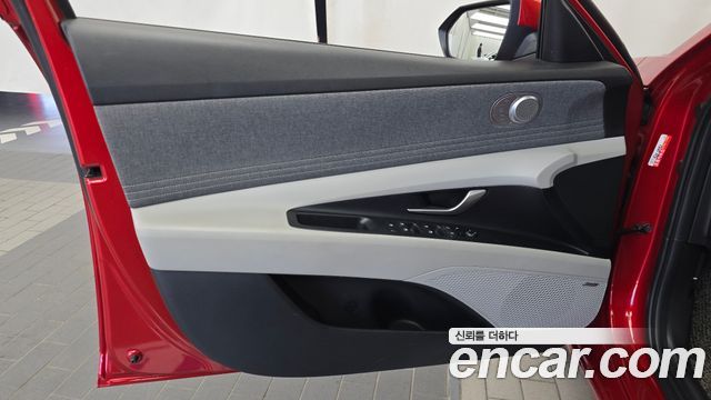 Hyundai AVANTE 2021 — photo 14