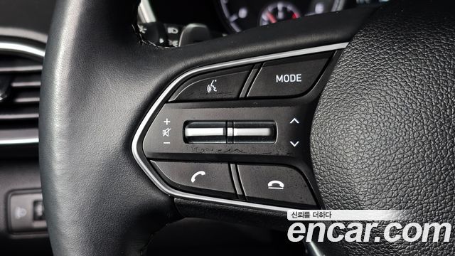 Hyundai Santafe 2023 — photo 22