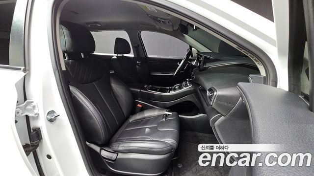 Hyundai Santafe 2023 — photo 16