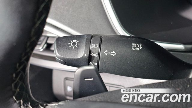 Hyundai Santafe 2023 — photo 28