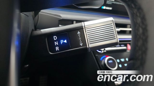 Hyundai Santafe 2025 — photo 12