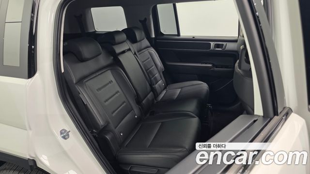 Hyundai Santafe 2025 — photo 17