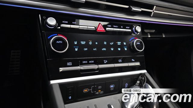 Hyundai Santafe 2025 — photo 26